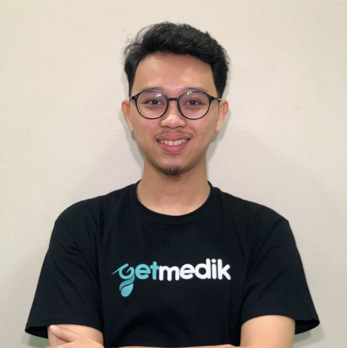 Erzi Hutama